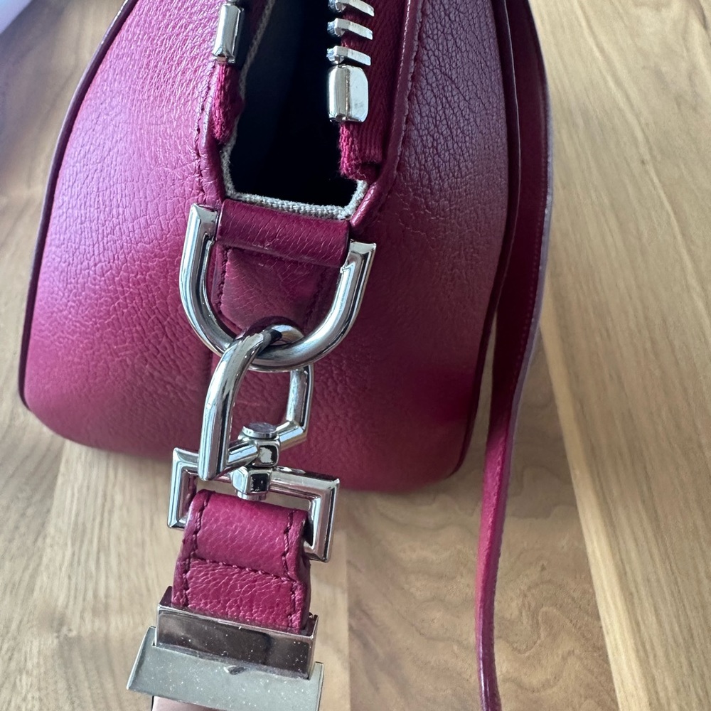 Givenchy Small Antigona Raspberry - Picture 5 of 8